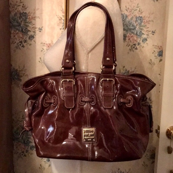 Dooney & Bourke Handbags - TRADED 🎉HP!🎉Dooney & Bourke Chiara Tote